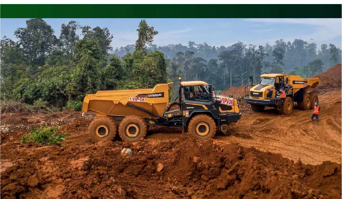 Dump truck PT Vendoura Inti Perkasa di area operasional
